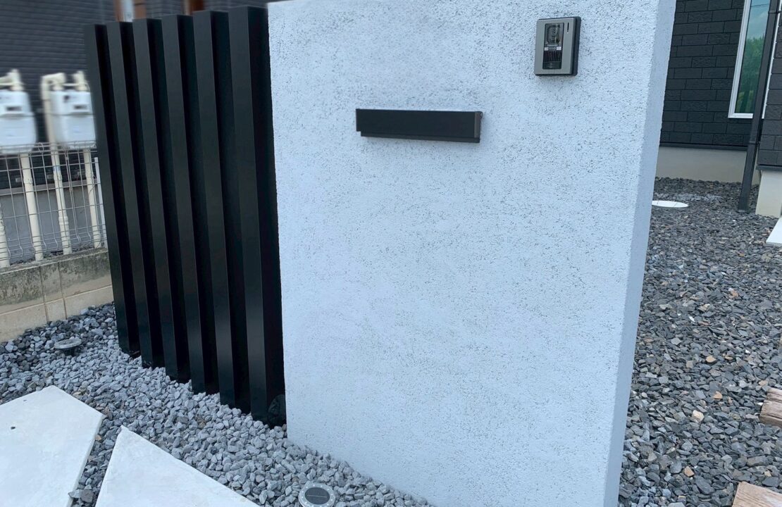 一宮市　造作門柱ジョリパット仕上げ