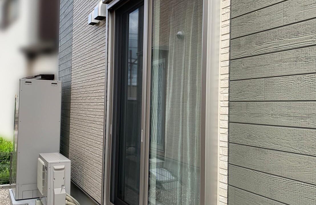 テラス屋根を設置する前の掃き出し窓前の様子