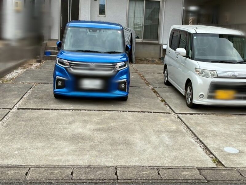 スリット部分リフォーム前の駐車場の様子