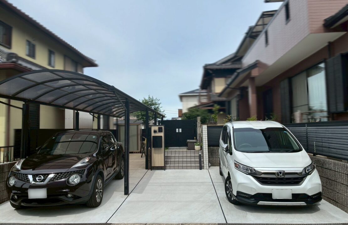 稲沢市の駐車場リフォーム｜土間コンクリートと機能門柱・門扉を設置