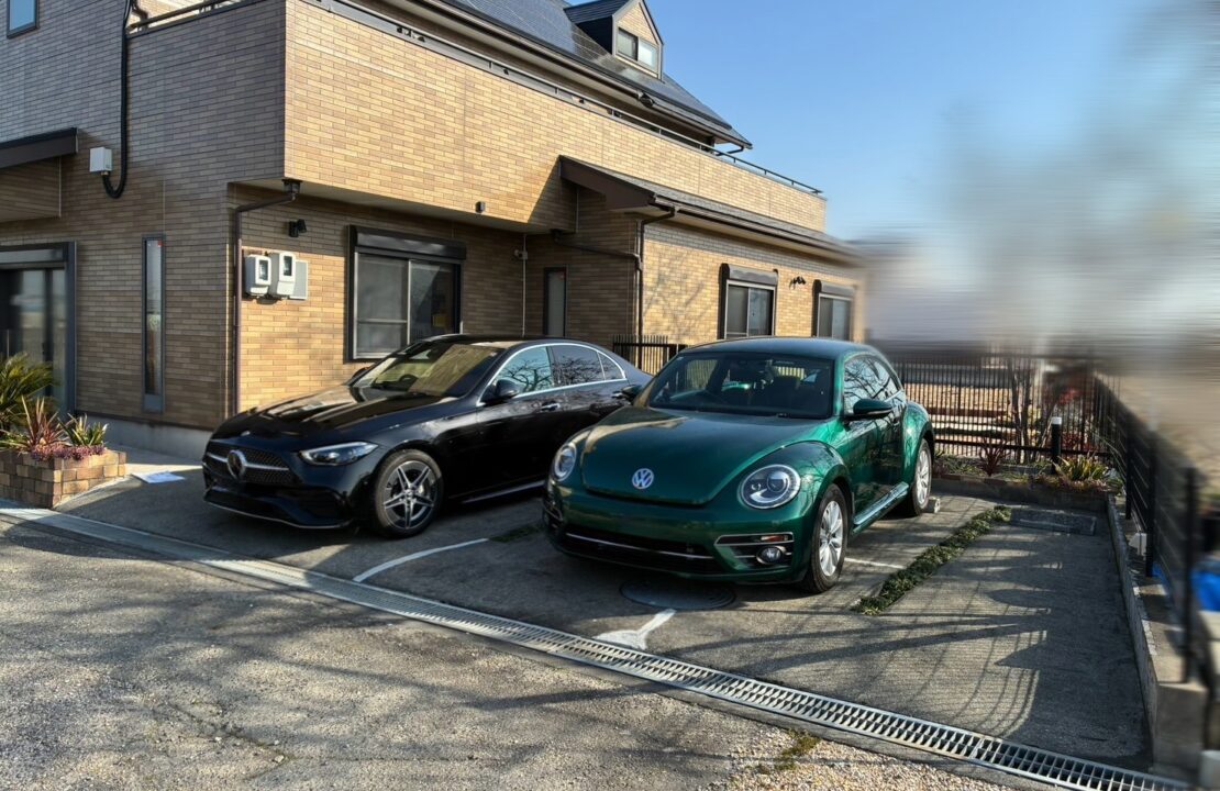リフォーム前の駐車場と外構