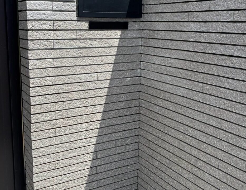 表札を追加施工した門柱全体