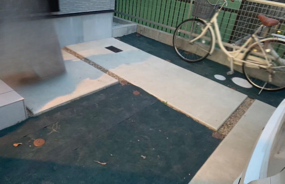 外構リフォーム前の玄関まわり